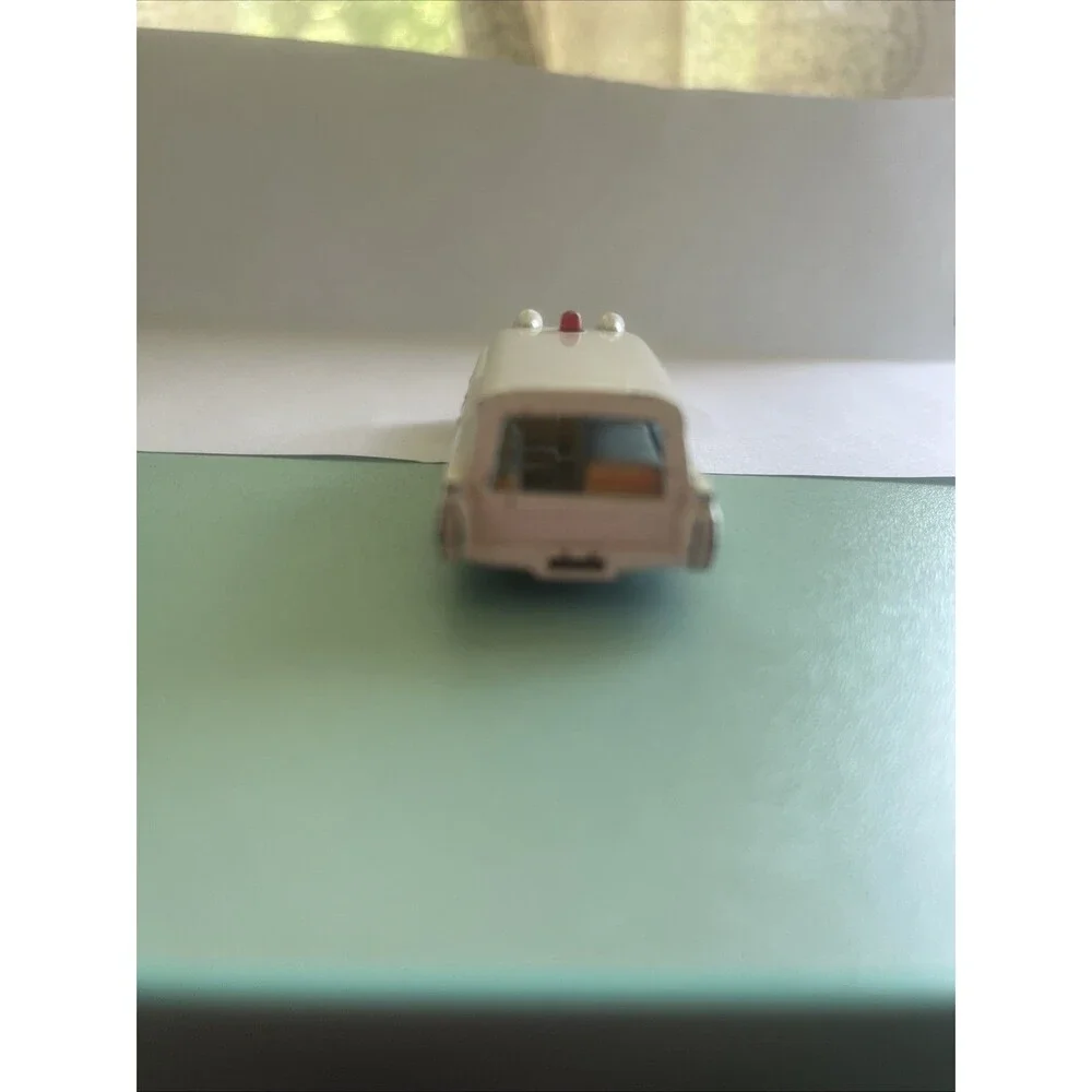 Vintage 1960s Matchbox Lesney #54 White S&S Cadillac Ambulance